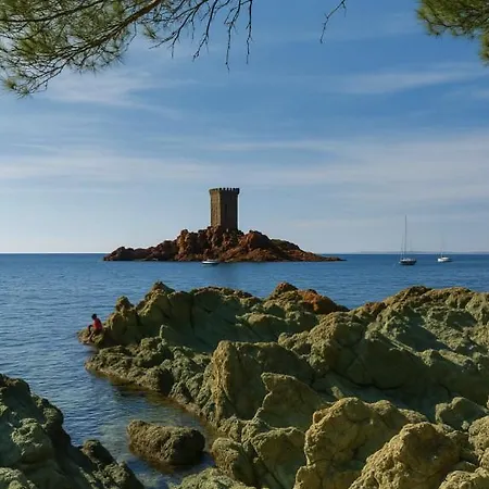 Bleu Azur Cap Esterel, Superbe 2 Pieces Vue Cap Esterel Trame Large * Saint-Raphaël