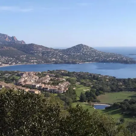 Apartman Bleu Azur Cap Esterel, Superbe 2 Pieces Vue Cap Esterel Trame Large Saint-Raphaël